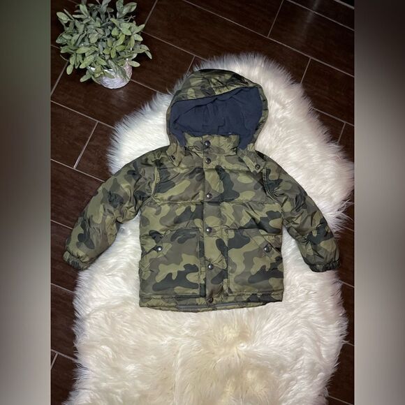 Baby Gap PrimaLoft Luxe camo classic puffer jacket sz 4 - Picture 1 of 5